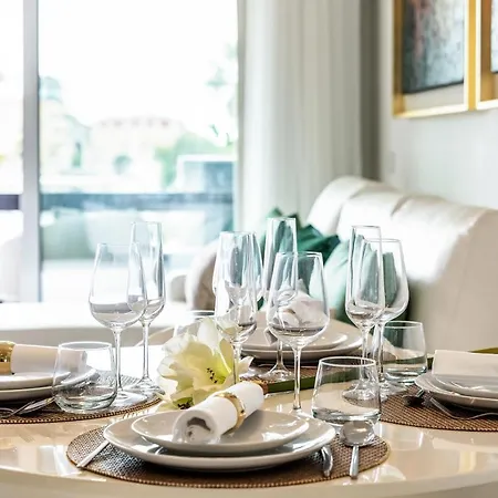 Apartment Ocean View Luxury & Terrace Estoril, Cascias